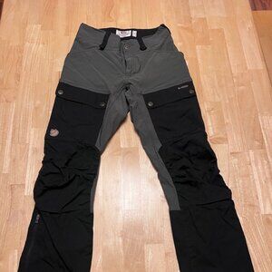 Fjallraven Keb Trousers Curved - Womens - Size 24-25" - Color Deep Forest